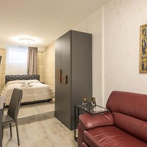 Camera con letto king size
